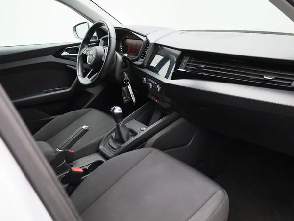 Audi A1 Sportback (2023) — foto 29 van 40