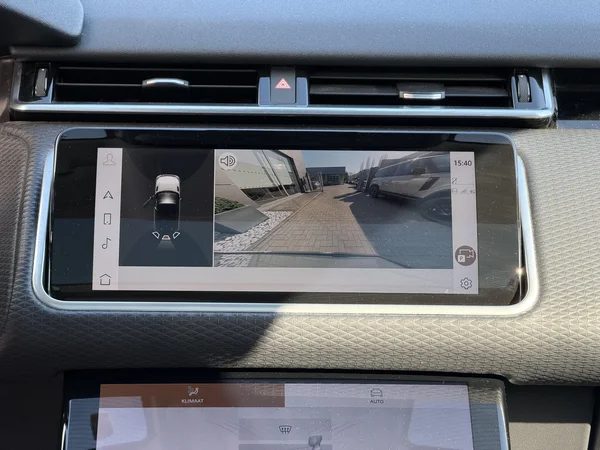 Land Rover Range Rover Velar (2022) — foto 14 van 28