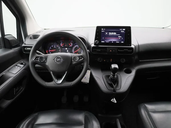 Opel Combo Life (2023) — foto 34 van 34