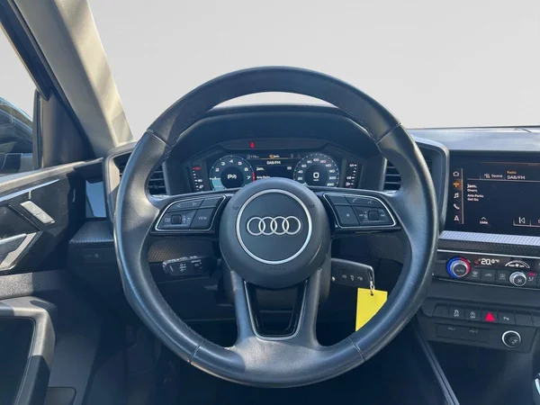 AUDI A1 Sportback (2023) — foto 3 van 14
