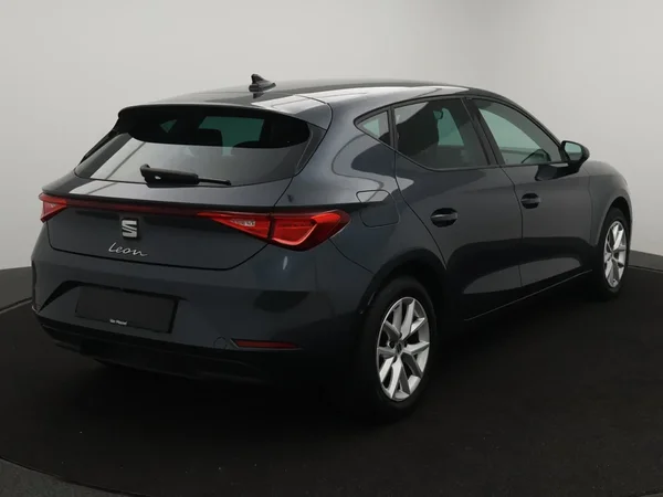 SEAT Leon (2024) — foto 12 van 25