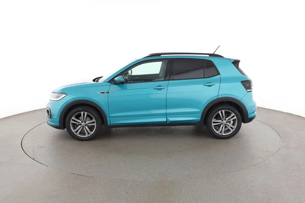 Volkswagen T-Cross (2019) — foto 9 van 16
