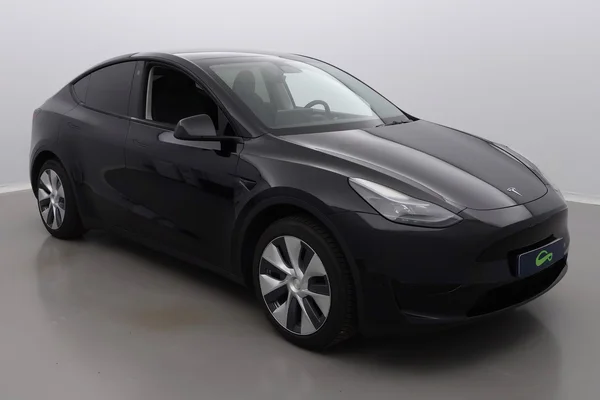 Tesla Model 3 (2023) — foto 28 van 30