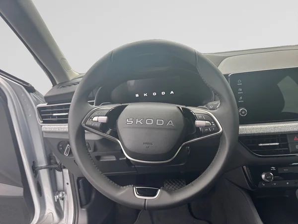SKODA Scala (2025) — foto 8 van 25