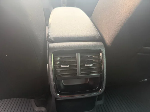 SKODA Octavia Combi (2021) — foto 17 van 21