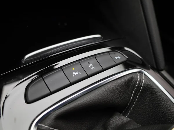 Opel Insignia (2022) — foto 25 van 37
