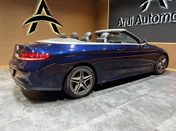 Mercedes-Benz C (2021) — foto 24 van 32