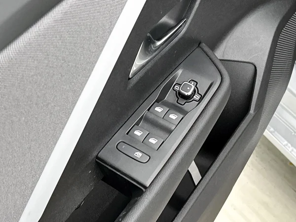 Opel Astra (2024) — foto 16 van 27