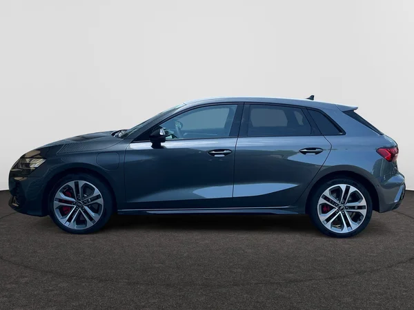 AUDI A3 Sportback PHEV (2025) — foto 12 van 24