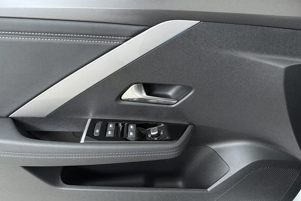 Opel Astra Sports Tourer (2025) — foto 8 van 21