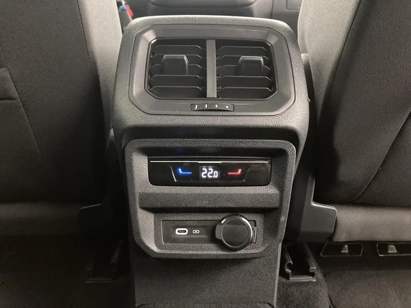 VOLKSWAGEN Tiguan Allspace (2022) — foto 22 van 35