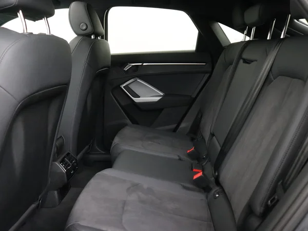 AUDI Q3 Sportback (2025) — foto 4 van 19