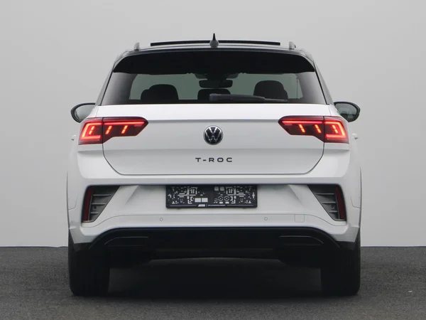 VOLKSWAGEN T-Roc (2022) — foto 18 van 21