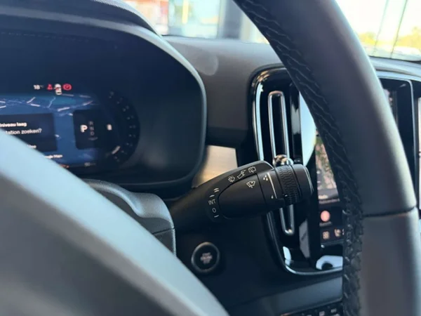Volvo XC40 — foto 13 van 22