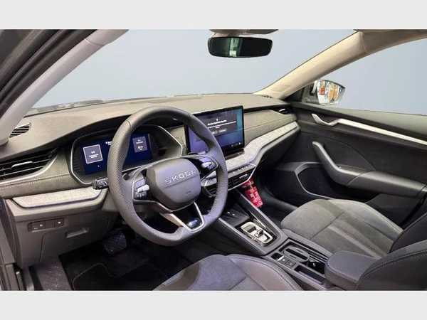 Skoda Octavia Combi (2026) — foto 2 van 15