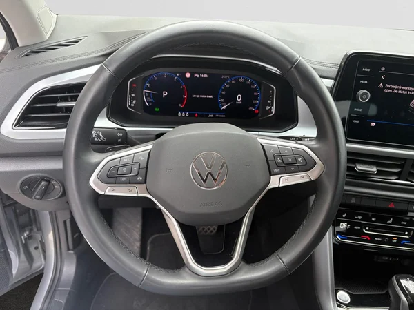 VOLKSWAGEN T-Roc (2025) — foto 4 van 24