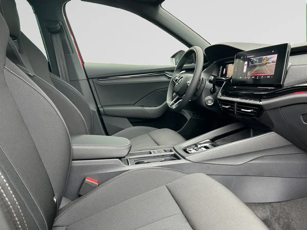 SKODA Octavia Combi (2025) — foto 11 van 17