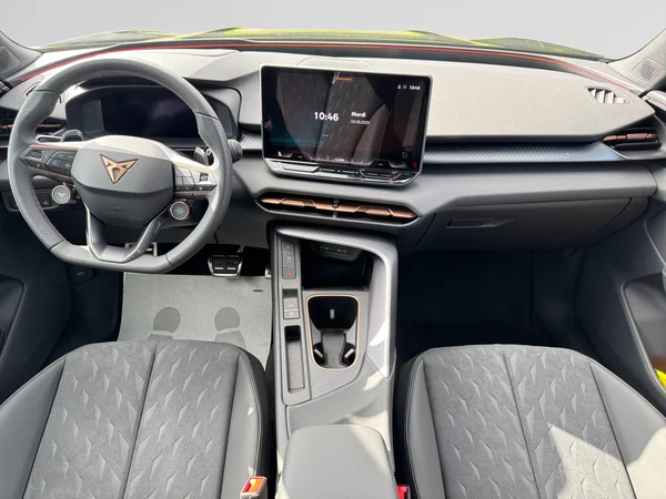 CUPRA Terramar e-Hybrid (PHEV) (2025) — foto 3 van 34