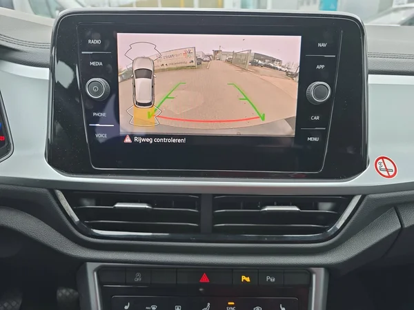 VOLKSWAGEN T-Roc (2025) — foto 6 van 16