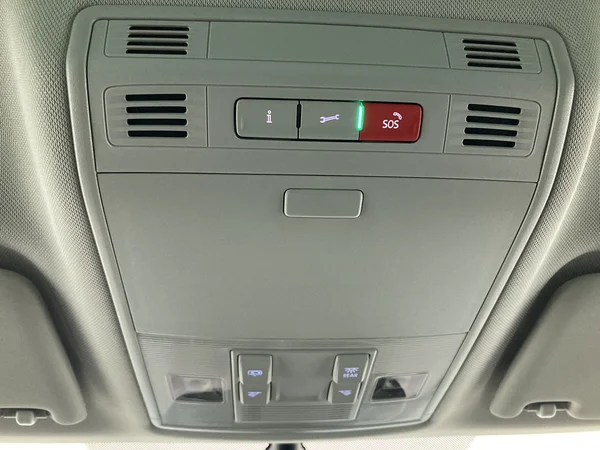 SKODA Superb Combi (2023) — foto 9 van 36