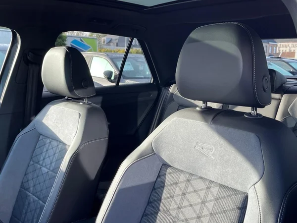 VOLKSWAGEN T-Roc (2025) — foto 11 van 20