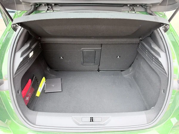 Peugeot 308 (2022) — foto 6 van 16