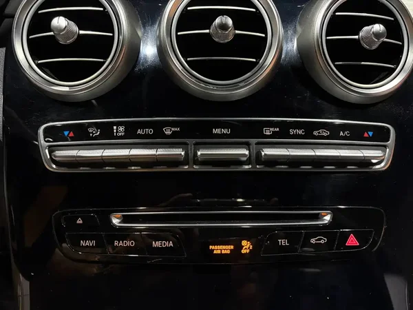 Mercedes-Benz C (2015) — foto 5 van 23