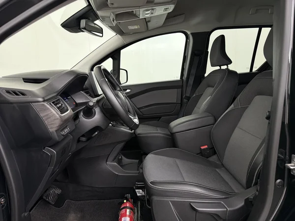 RENAULT Kangoo (2025) — foto 2 van 28