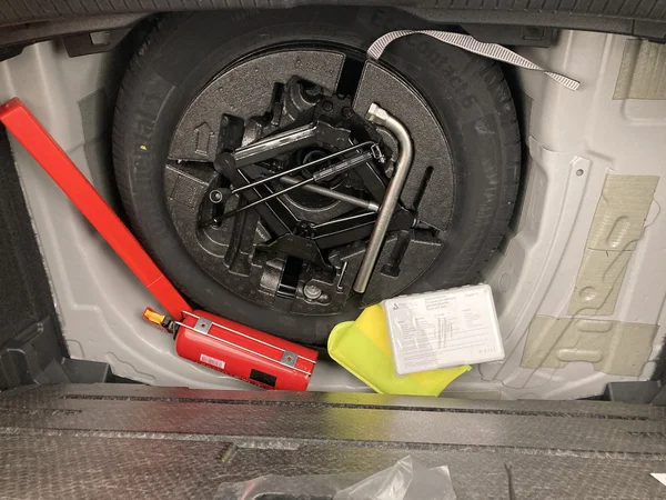 VOLKSWAGEN Polo (2025) — foto 28 van 36