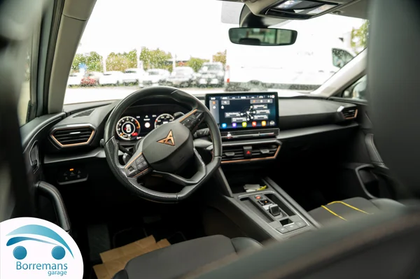 Cupra Leon (2023) — foto 13 van 47