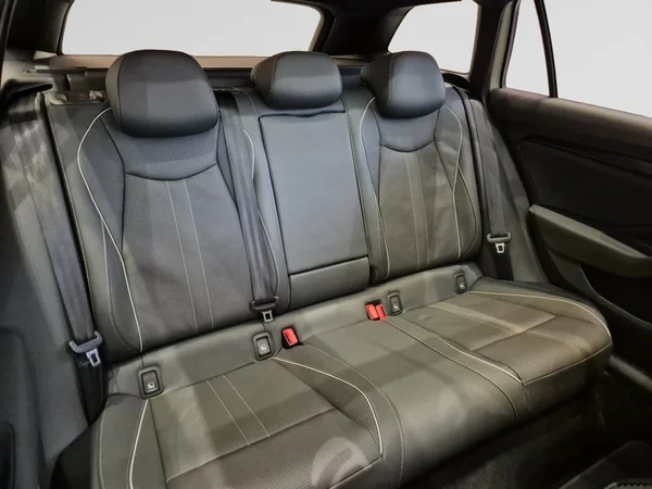 SKODA Superb SW (2026) — foto 6 van 25