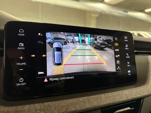 SKODA Scala (2025) — foto 16 van 16