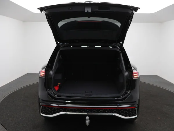 VOLKSWAGEN Tiguan (2026) — foto 3 van 24