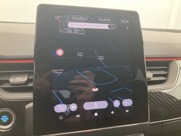 RENAULT Arkana (2022) — foto 16 van 33