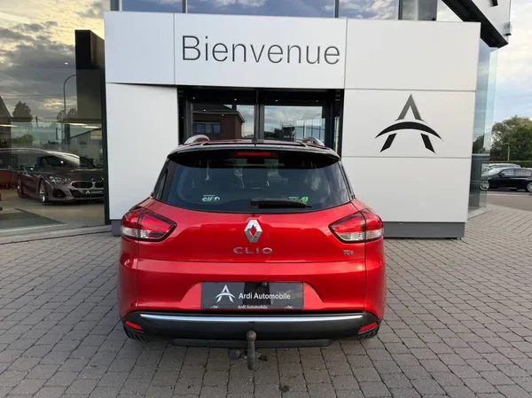 Renault Clio (2016) — foto 16 van 20
