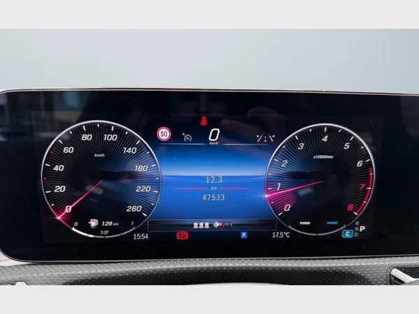 Mercedes-Benz A 180 (2023) — foto 4 van 31