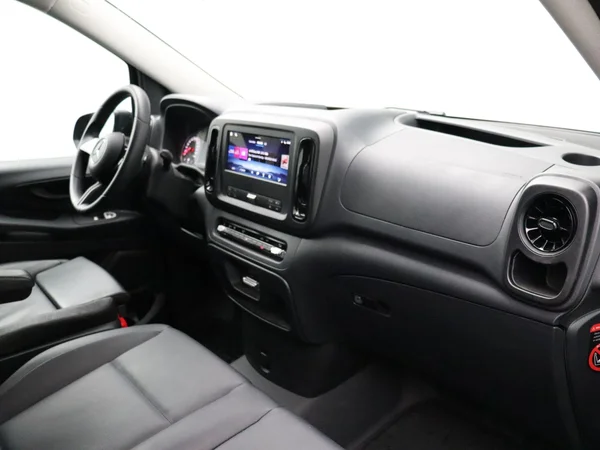 Mercedes-Benz Vito (2025) — foto 16 van 26
