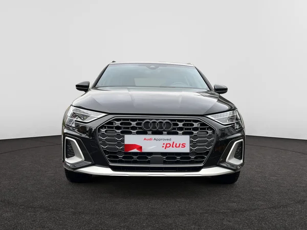 AUDI A3 Allstreet (2024) — foto 9 van 15