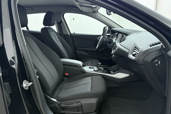 BMW 116i (2025) — foto 16 van 16