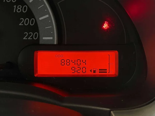 Nissan Micra (2013) — foto 2 van 10