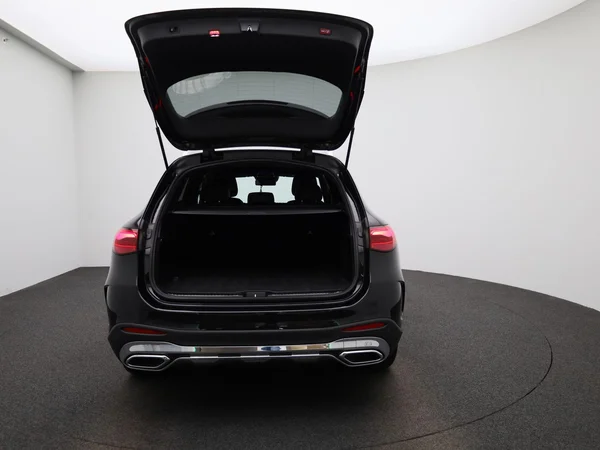 Mercedes-Benz GLC (2025) — foto 5 van 50