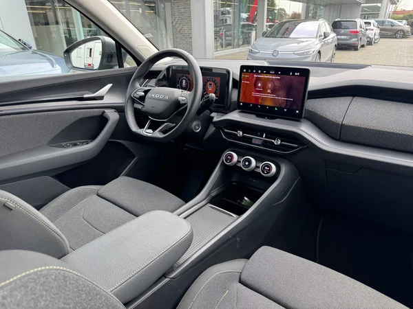SKODA Kodiaq (2025) — foto 8 van 24