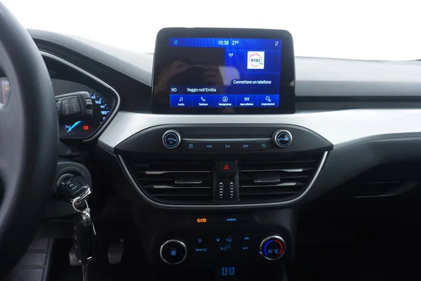 Ford Focus Sw (2021) — foto 10 van 41
