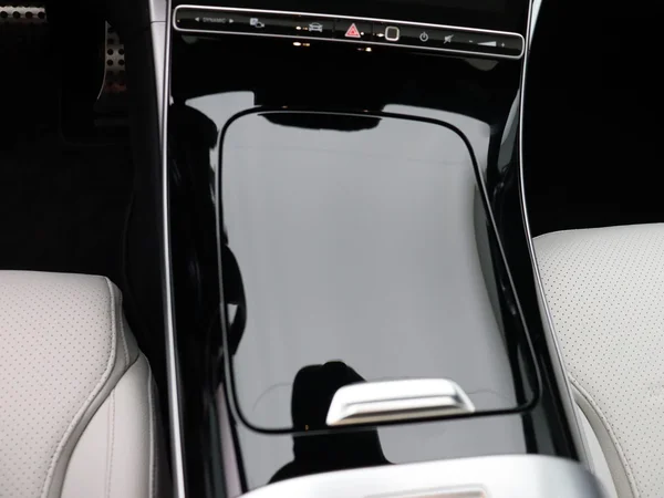 Mercedes-Benz C-Klasse (2026) — foto 6 van 27