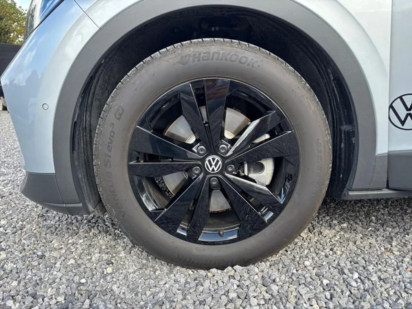 VOLKSWAGEN ID.4 (2026) — foto 15 van 17
