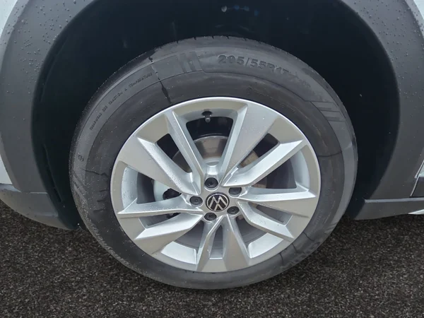 VOLKSWAGEN Taigo (2026) — foto 20 van 24