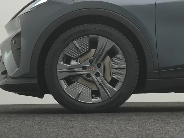CUPRA Raval (2025) — foto 2 van 10