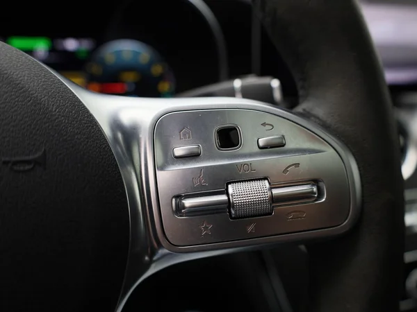 Mercedes-Benz C-Klasse (2021) — foto 13 van 41