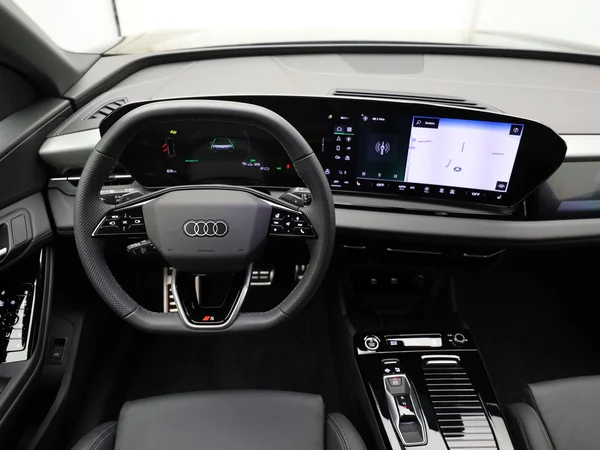AUDI Q6 e-tron (2025) — foto 4 van 20