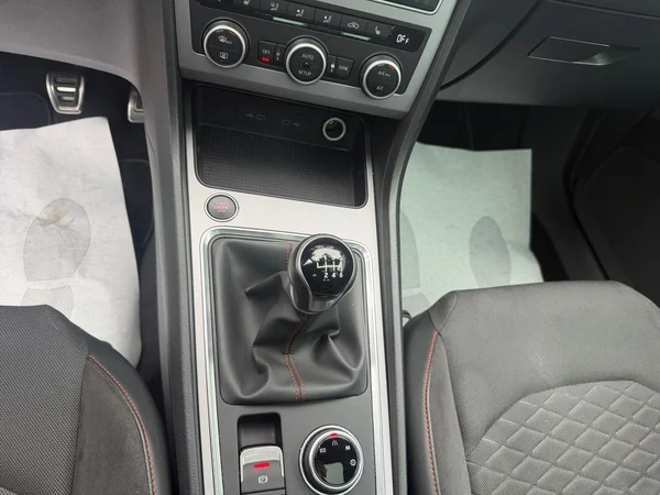 SEAT Ateca (2022) — foto 18 van 22